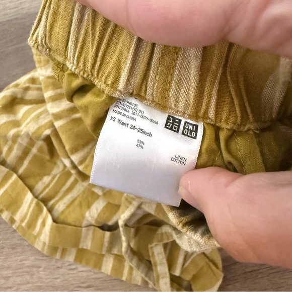 Uniqlo Linen Blend Striped Mustard Women's Shorts size XS 24-25 waist - Picture 4 of 7